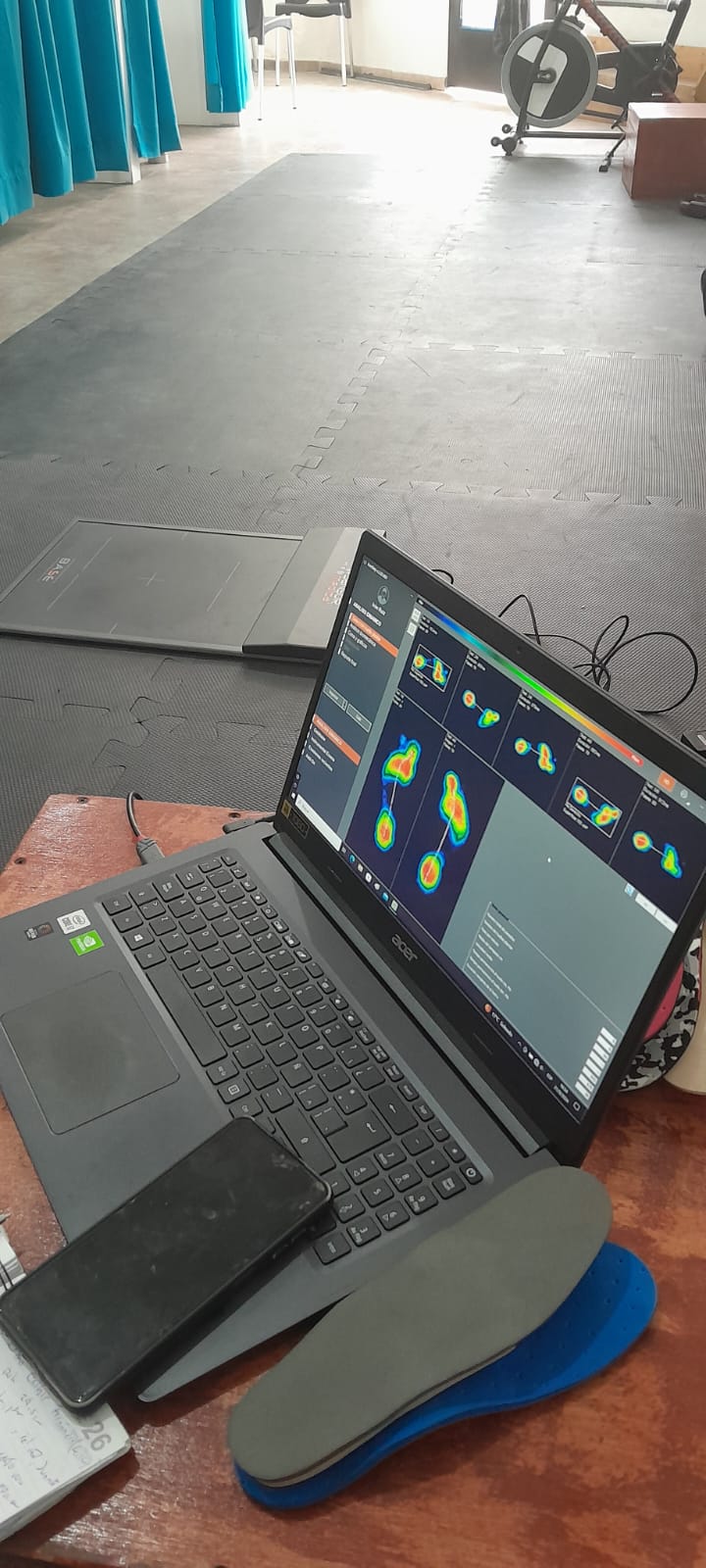 Equipo de análisis de pisada en Kincova Kinesiología